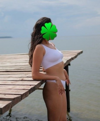Аделина, 22